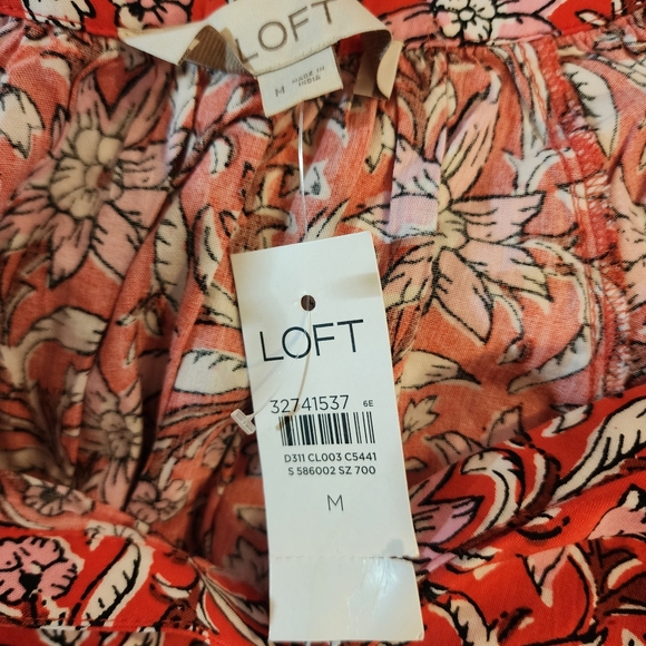 LOFT Red Floral Top - Medium - Picture 3 of 4